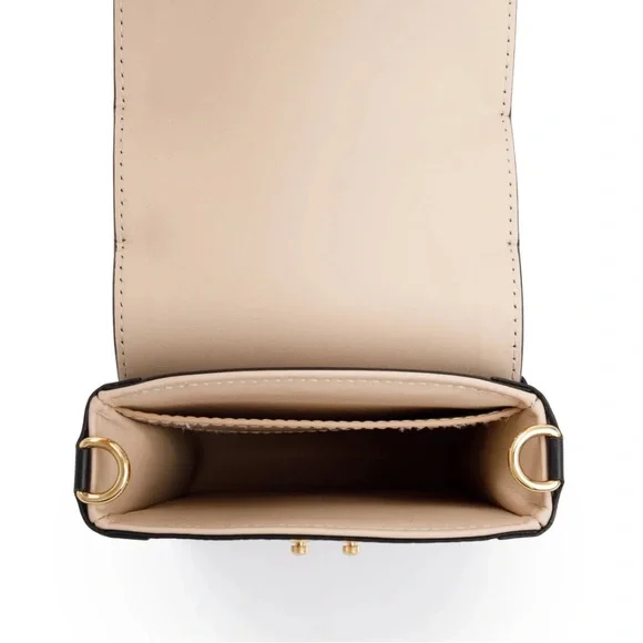 Louis Vuitton Monogram Pochette Trunk Verticale with Strap - Picture 9 of 11